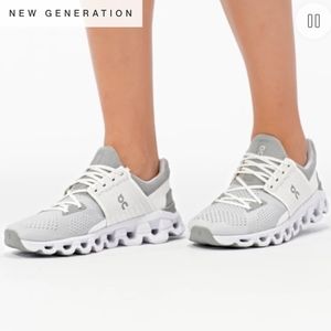 BNIB On Running cloudswift sneakers